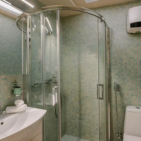Giota's House Apartment *